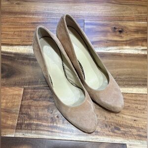 Nine West Tan Suede Heels 6.5